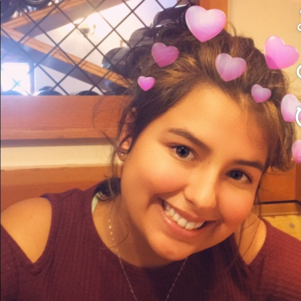 Meet your Posher, Alyssa